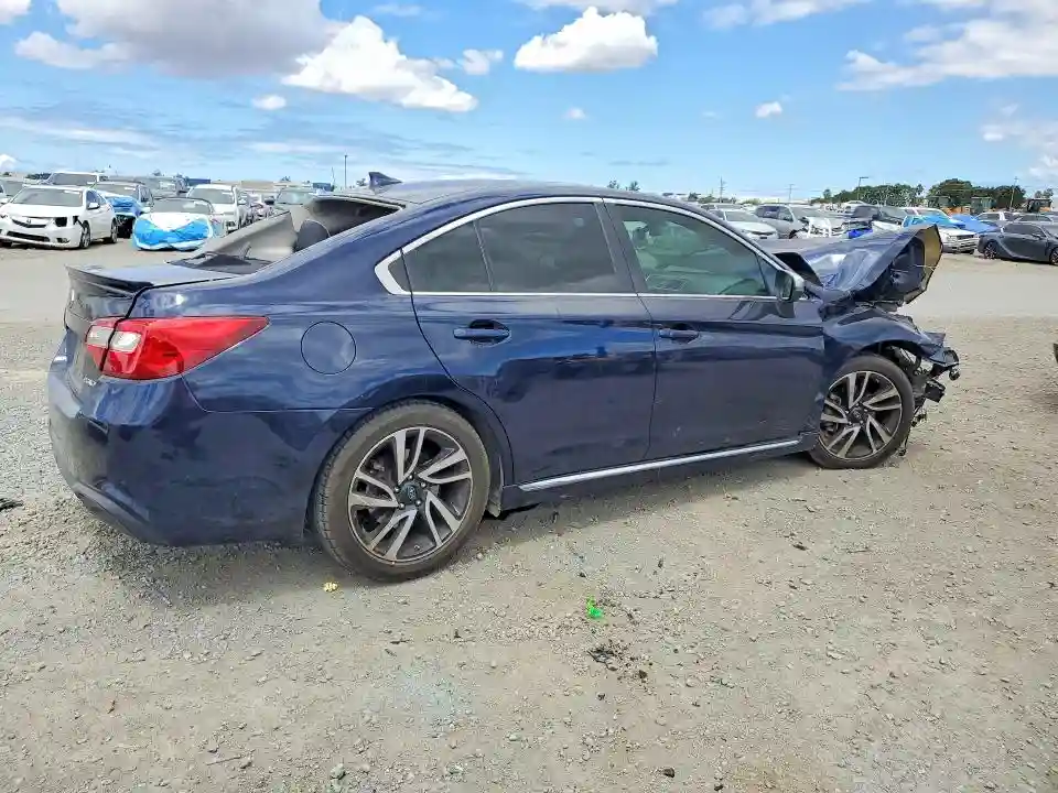 4S3BNAS69J3032642 2018 SUBARU LEGACY-2