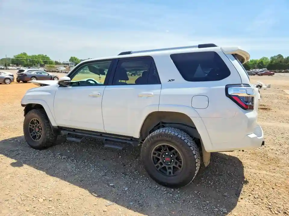 JTENU5JR4R6277034 2024 TOYOTA 4RUNNER-1