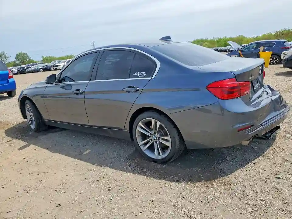WBA8D9C57JA615611 2018 BMW 3 SERIES-1