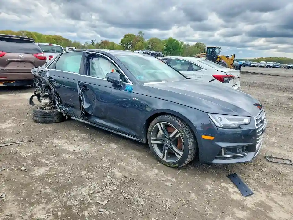 WAUFNAF43JN007912 2018 AUDI A4-3