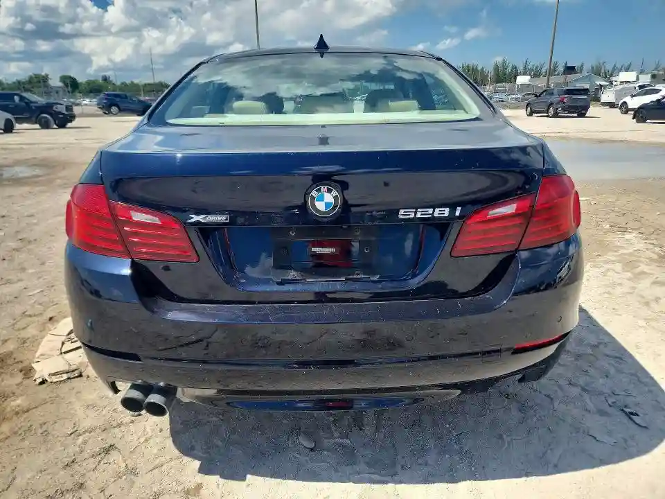 WBA5A7C58FD625974 2015 BMW 5 SERIES-5