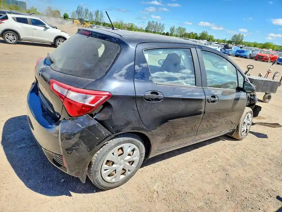 VNKKTUD32JA088452 2018 TOYOTA YARIS-2