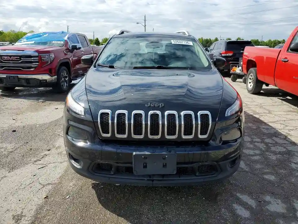 1C4PJLCB0FW637292 2015 JEEP CHEROKEE-4