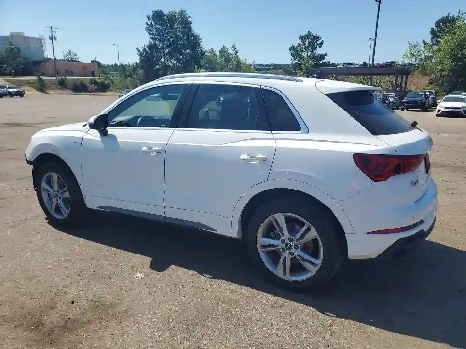 WA1EECF33P1150936 2023 AUDI Q3-1