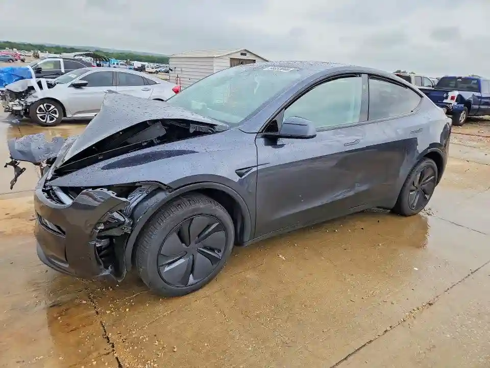 7SAYGDED7TA461039 2026 TESLA MODEL Y-0