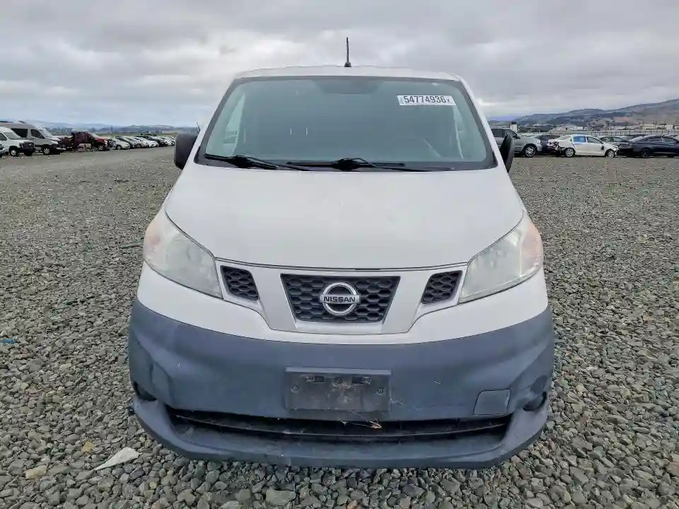3N6CM0KN8FK712944 2015 NISSAN NV-4
