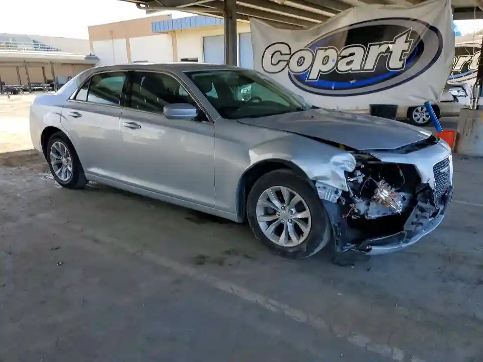 2C3CCAAG0KH601465 2019 CHRYSLER 300-3