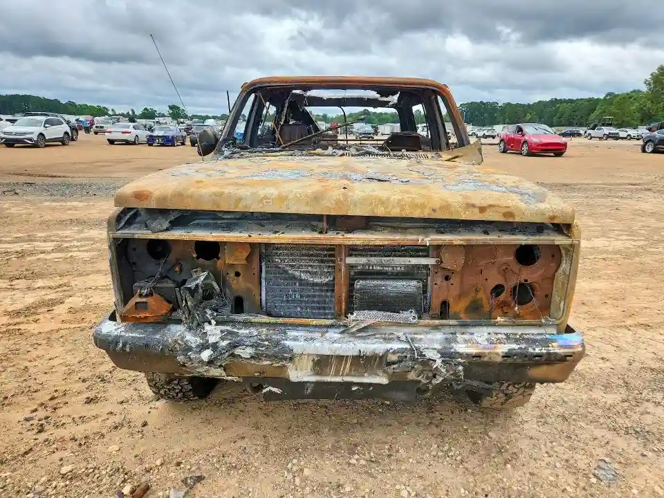 1GNEV18K8JF133758 1988 CHEVROLET BLAZER-4