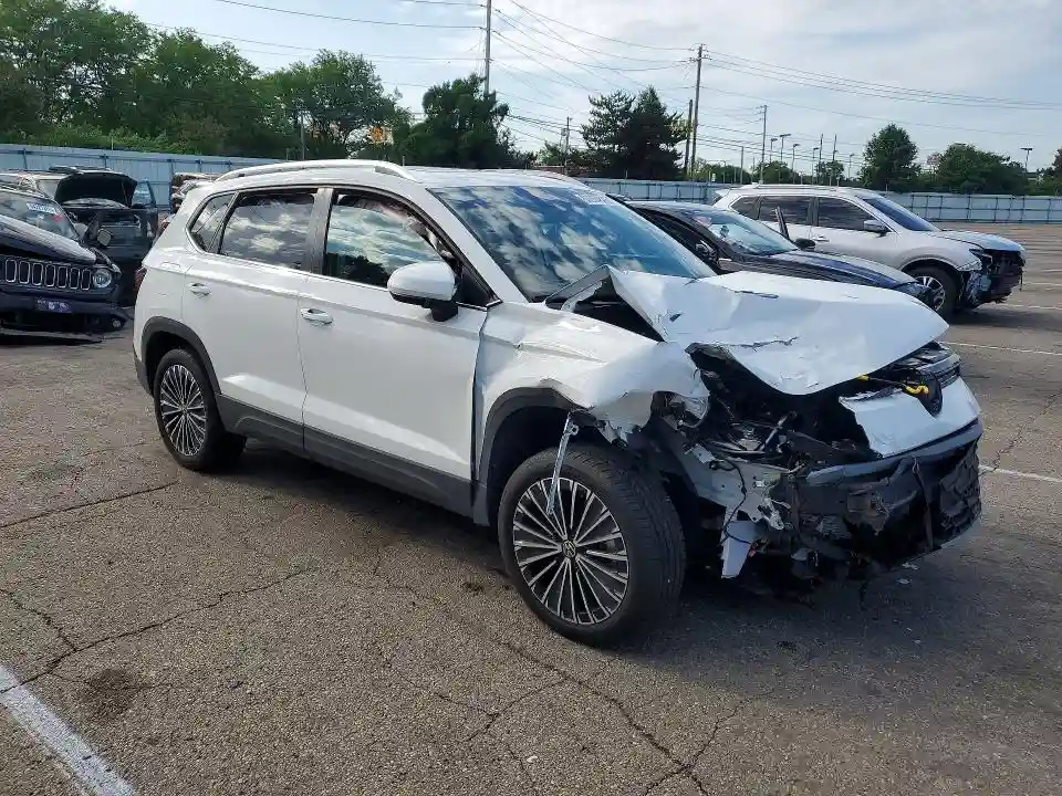3VVEC7B24SM065102 2025 VOLKSWAGEN TAOS SE-3