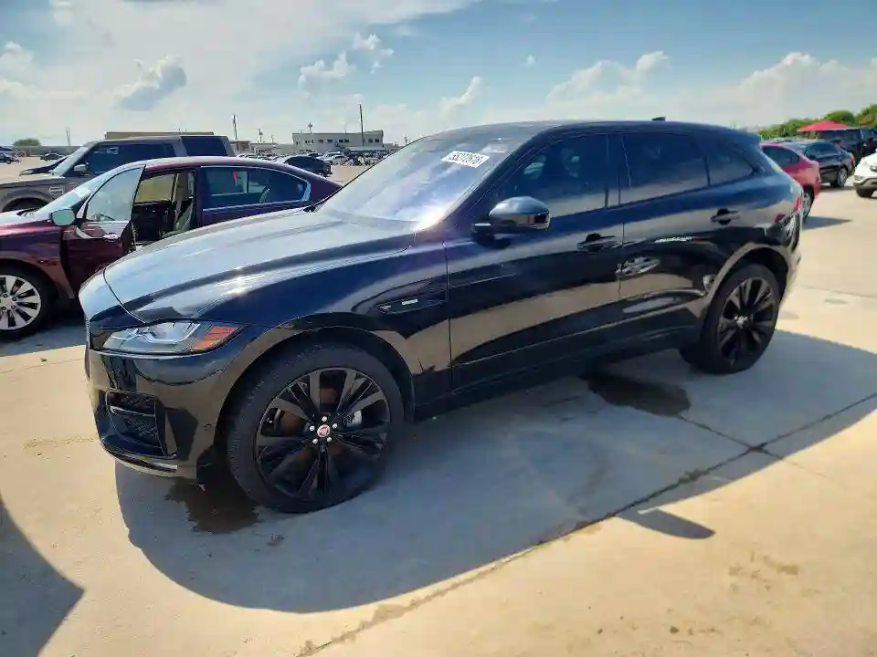SADCL2BV3HA058087 2017 JAGUAR F-PACE-0