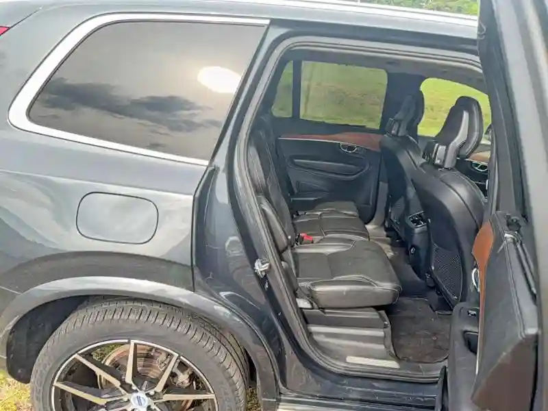 YV4A22PL1G1059389 2016 VOLVO XC90-5
