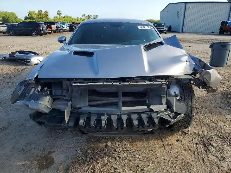 2C3CDZBT4HH568289 2017 DODGE CHALLENGER-4