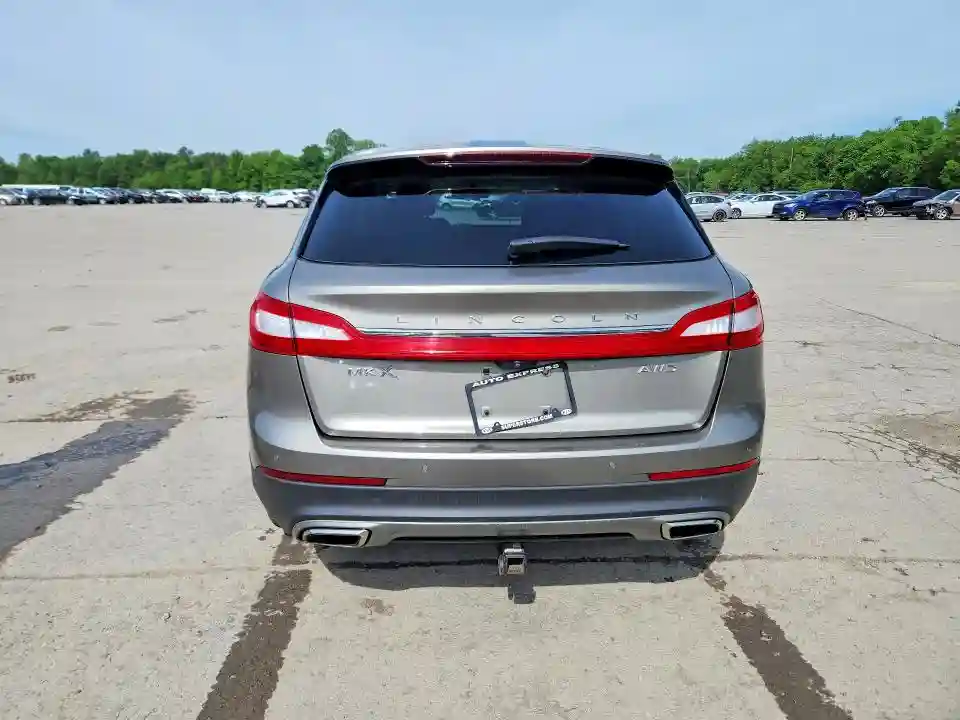 2LMTJ8KR5GBL55033 2016 LINCOLN MKX-5