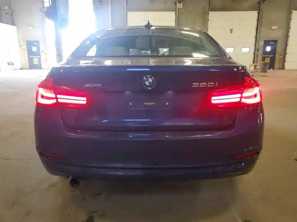 WBA8A3C59JA487068 2018 BMW 3 SERIES-5
