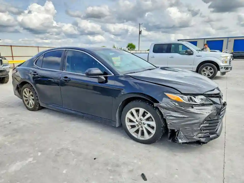 4T1C11AK2MU470671 2021 TOYOTA CAMRY-3
