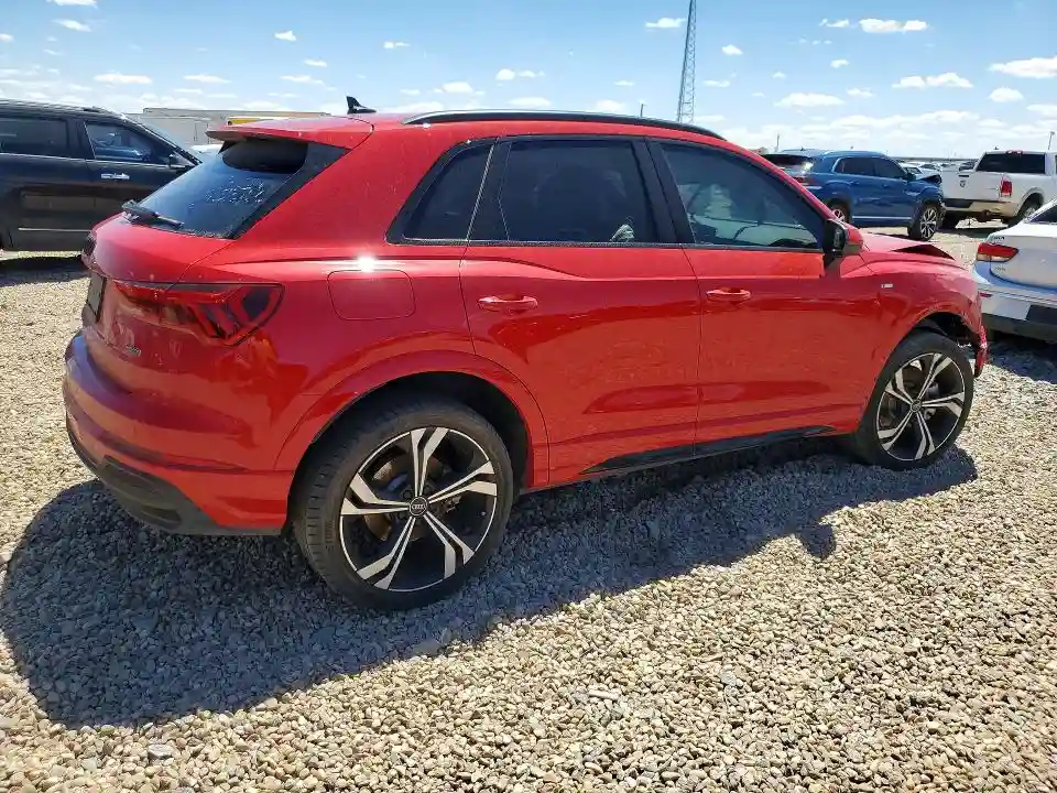 WA1EEDF30R1062824 2024 AUDI Q3-2