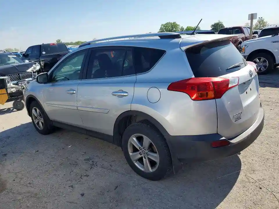 JTMRFREV3FJ026576 2015 TOYOTA RAV4-1