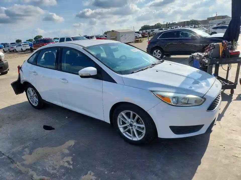 1FADP3F2XHL253818 2017 FORD FOCUS-3
