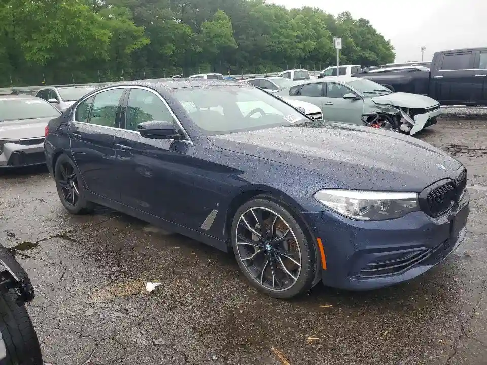 WBAJB1C5XKB375586 2019 BMW 5 SERIES-3