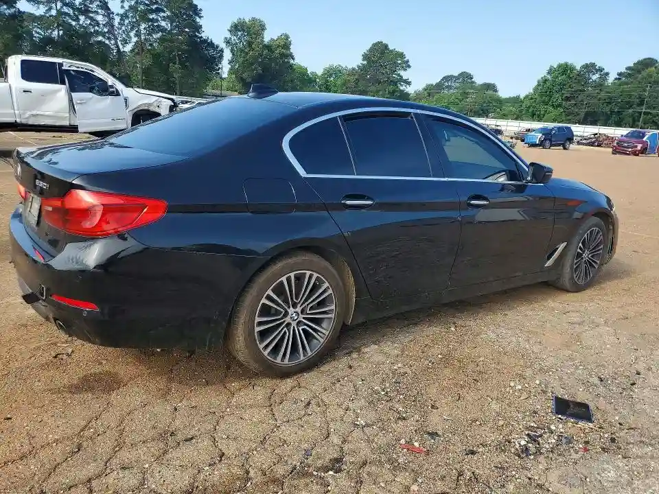 WBAJA5C54JWA37671 2018 BMW 5 SERIES-2