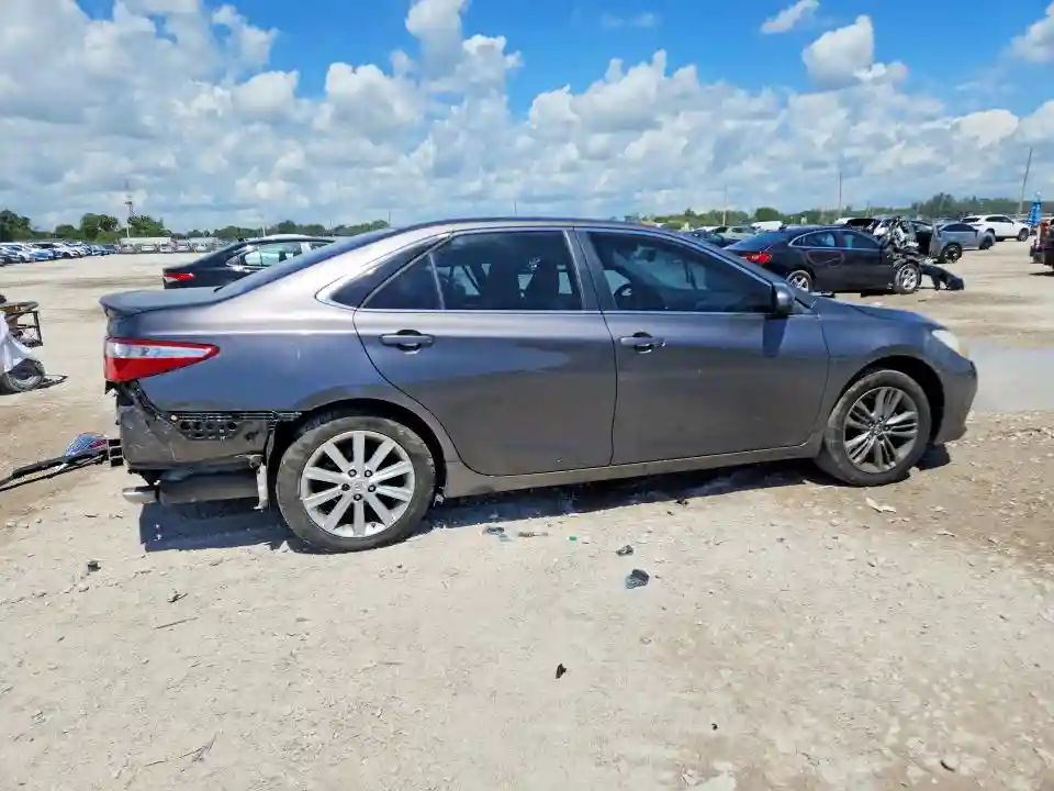 4T1BF1FK3GU251695 2016 TOYOTA CAMRY-2