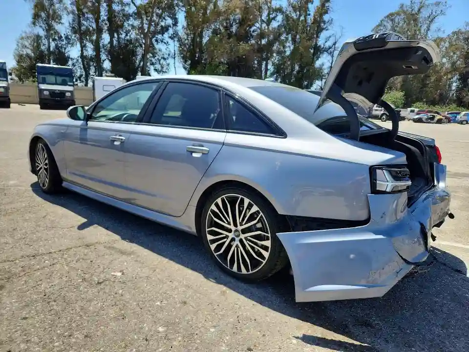 WAUC8AFC2JN033077 2018 AUDI A6-1