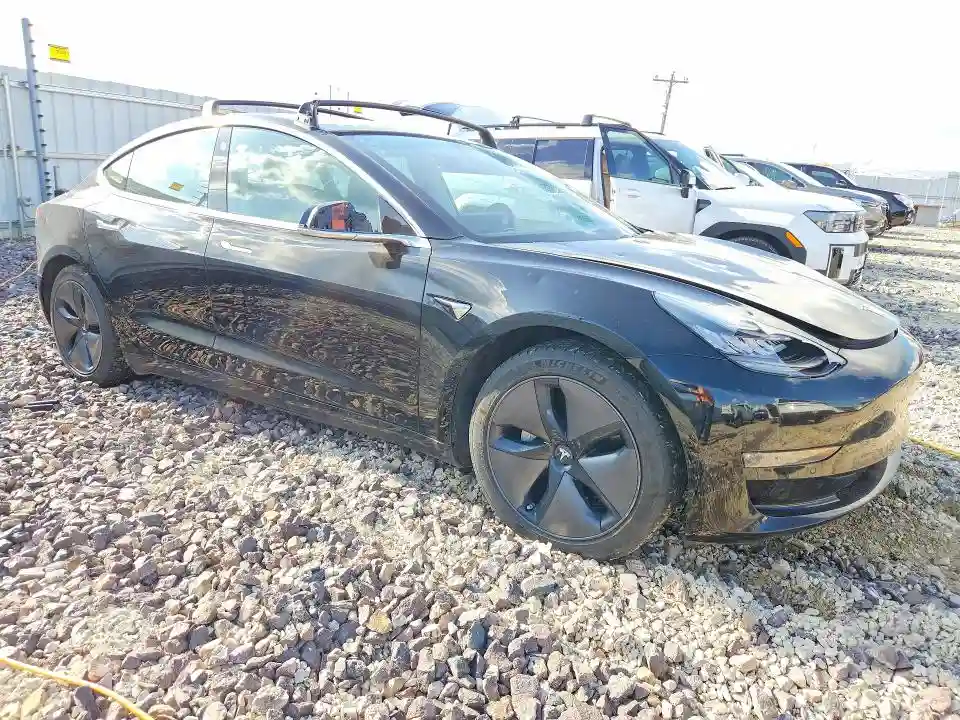 5YJ3E1EBXJF182209 2018 TESLA MODEL 3-3