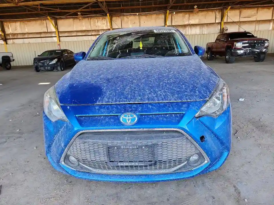 3MYDLBYV7KY521716 2019 TOYOTA YARIS-4