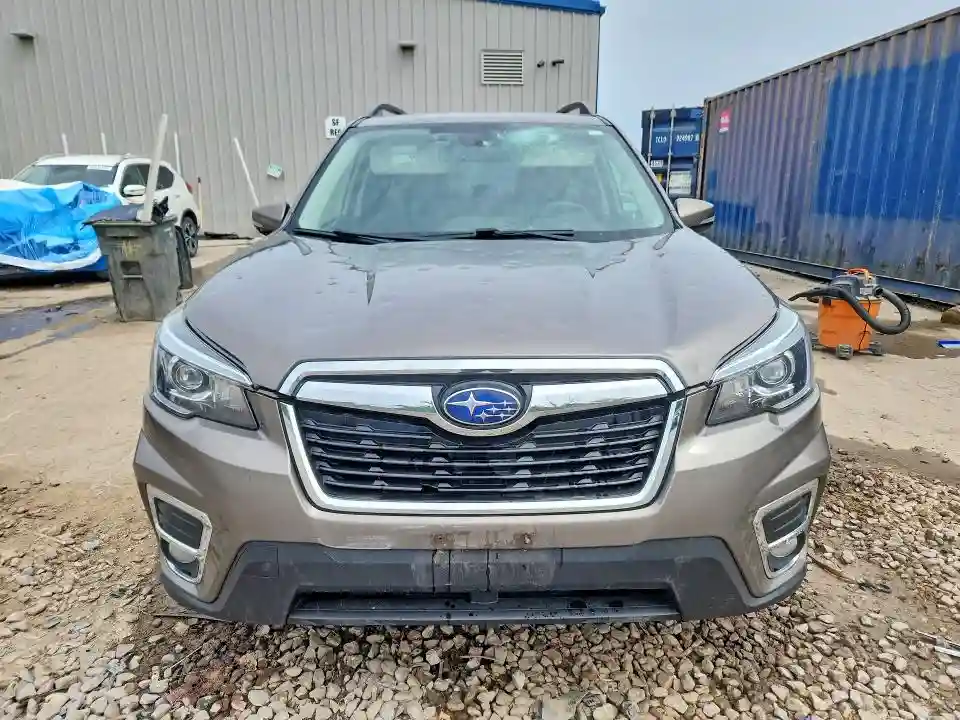 JF2SKAUC0KH570082 2019 SUBARU FORESTER-4