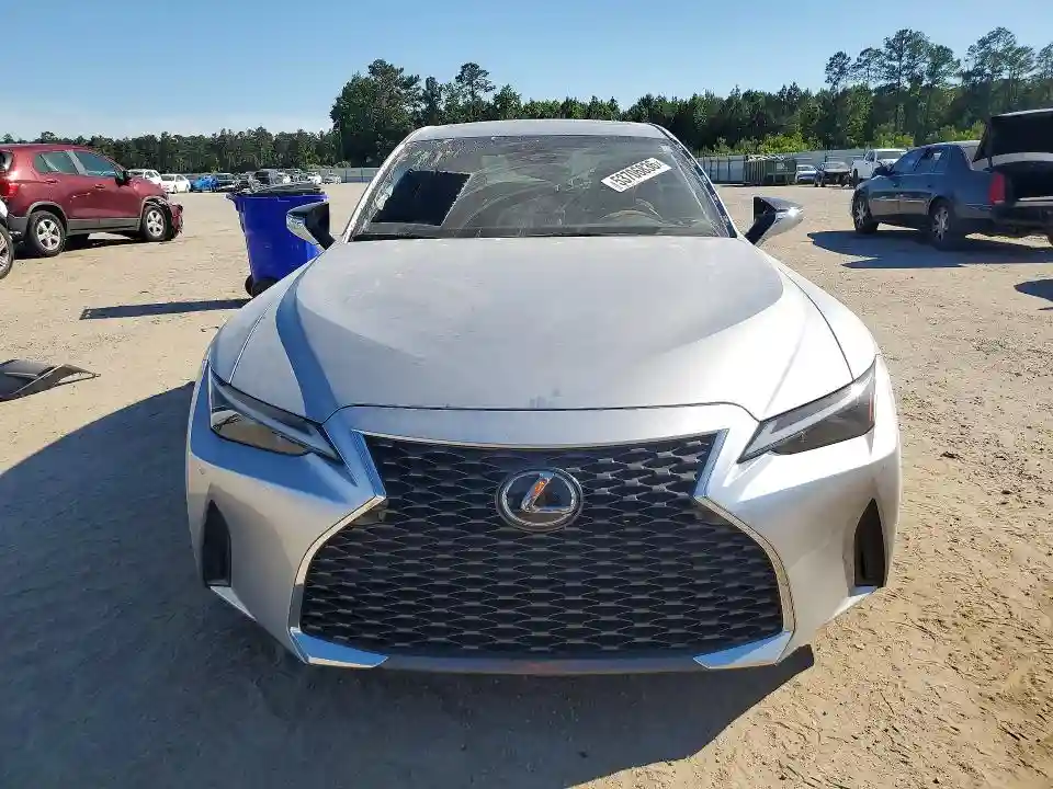 JTHCA1D22R5129917 2024 LEXUS IS-4