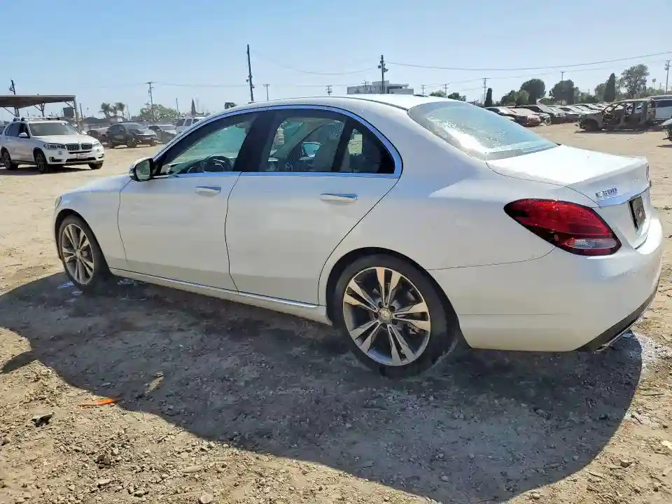 55SWF4JB2GU130808 2016 MERCEDES-BENZ C-CLASS-1