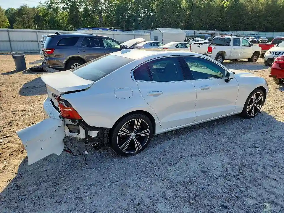 7JR102FL6LG071461 2020 VOLVO S60-2