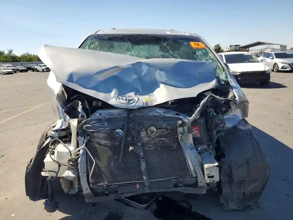 5TDYK3DC0FS627662 2015 TOYOTA SIENNA-4