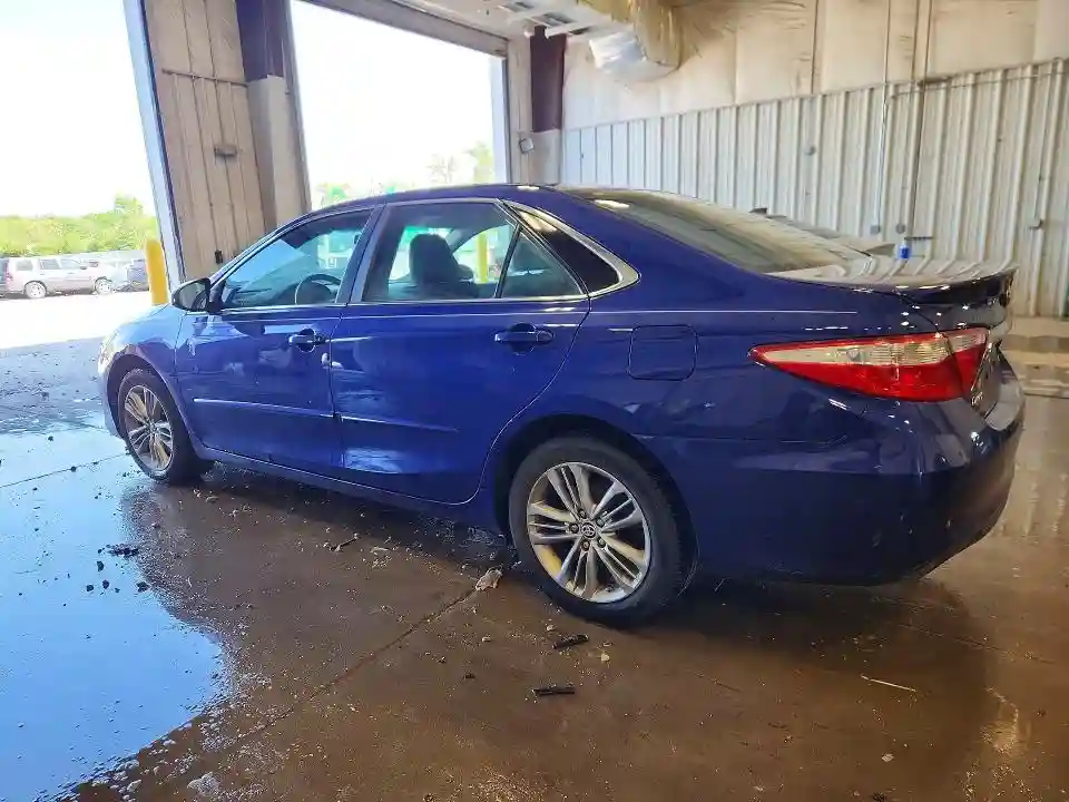 4T1BF1FK0GU539268 2016 TOYOTA CAMRY-1