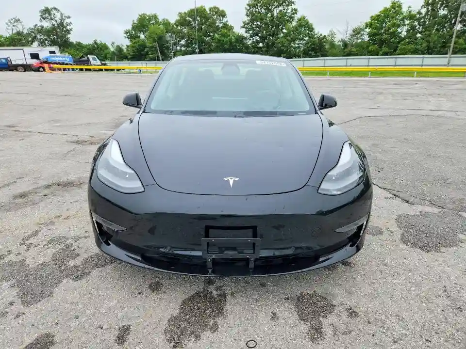 5YJ3E1EA0MF907067 2021 TESLA MODEL 3-4