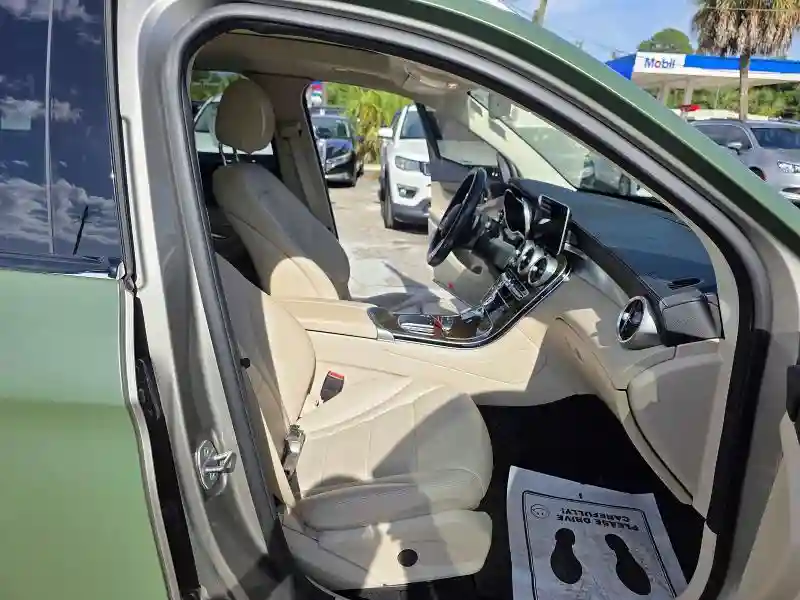 W1N0G8DB2LF806731 2020 MERCEDES-BENZ GLC-CLASS-4