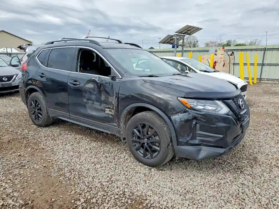 5N1AT2MV6HC754197 2017 NISSAN ROGUE-3