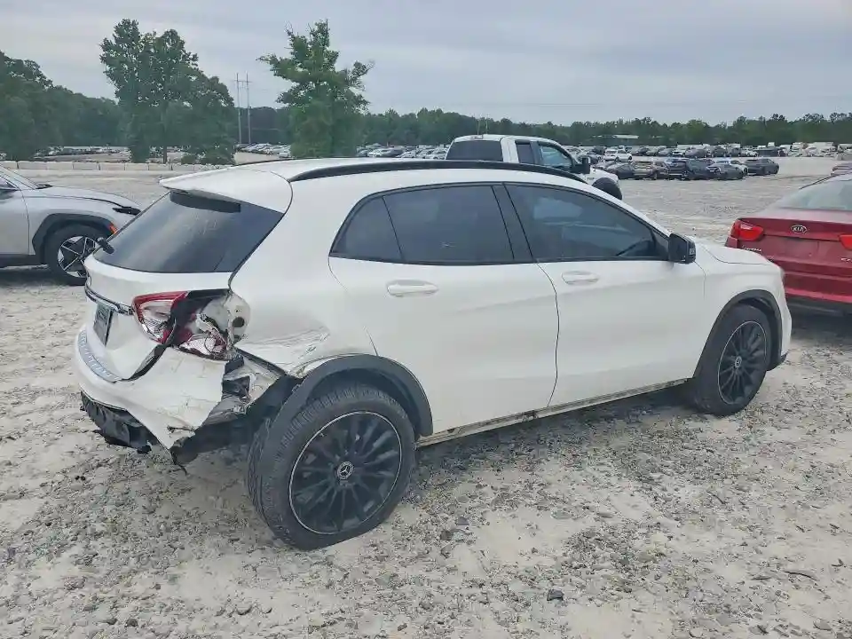 WDCTG4EB5JJ504821 2018 MERCEDES-BENZ GLA-CLASS-2