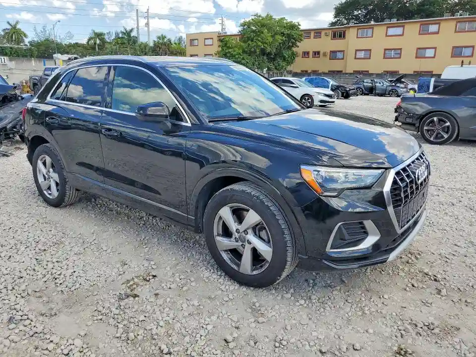 WA1AECF30L1026244 2020 AUDI Q3-3