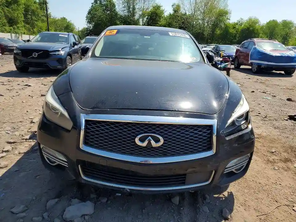 JN1BY1PR1FM831667 2015 INFINITI Q70-4