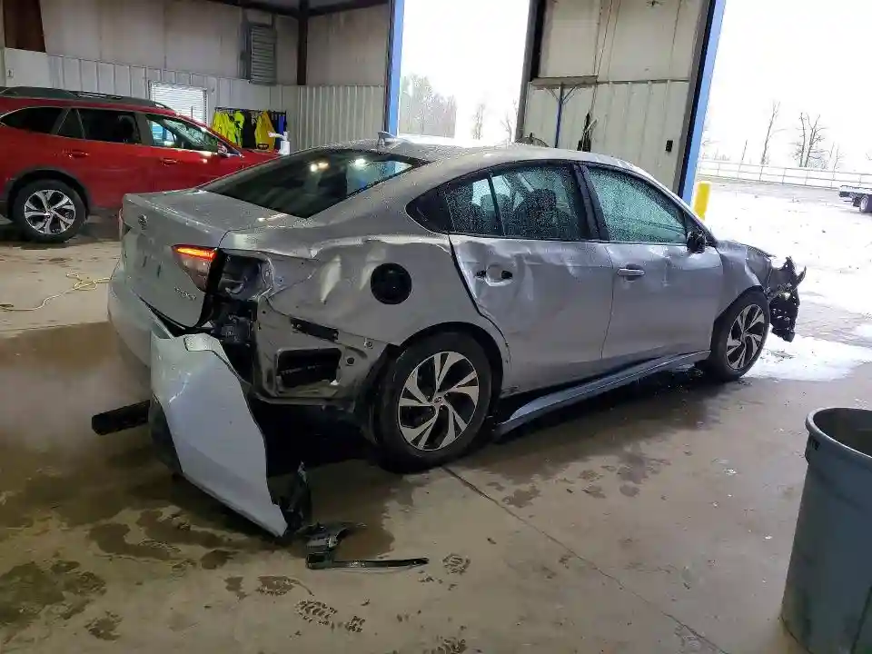 4S3BWAF60S3030092 2025 SUBARU LEGACY-2