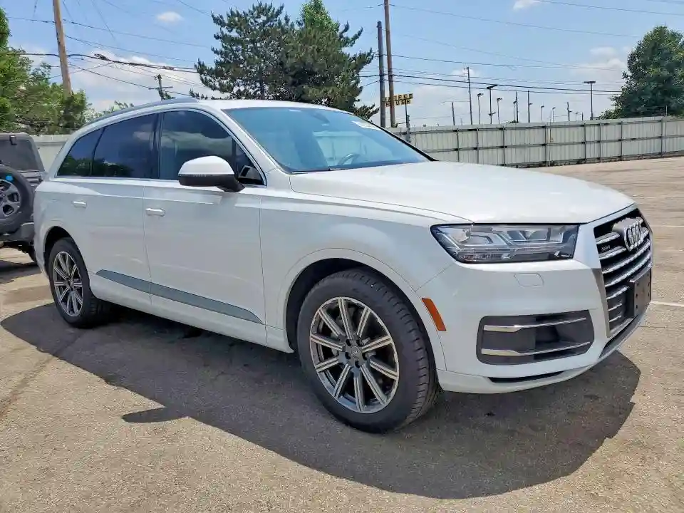 WA1LAAF70KD023577 2019 AUDI Q7-3