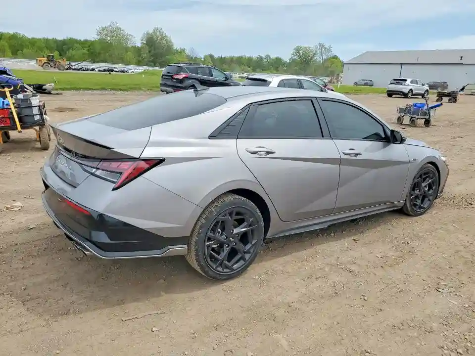 KMHLR4DF8SU061659 2025 HYUNDAI ELANTRA-2