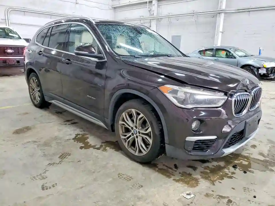 WBXHT3C33G5F66738 2016 BMW X1-3