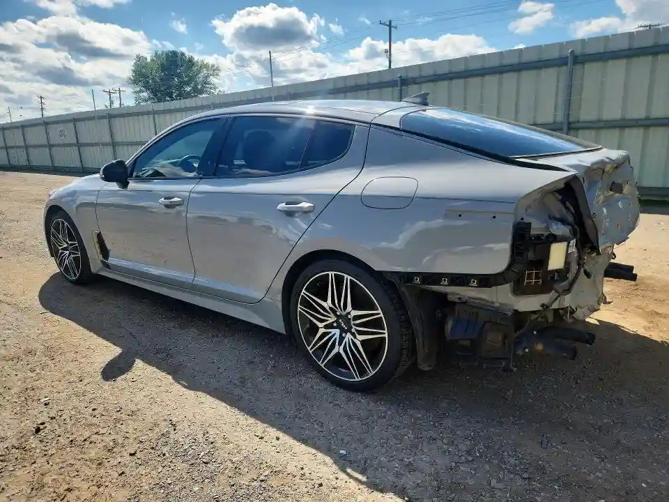 KNAE45LC0N6119939 2022 KIA STINGER-1