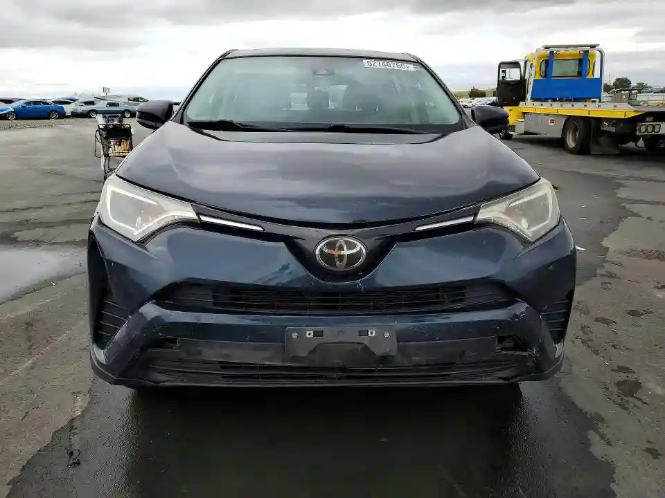 2T3BFREVXJW764905 2018 TOYOTA RAV4-4