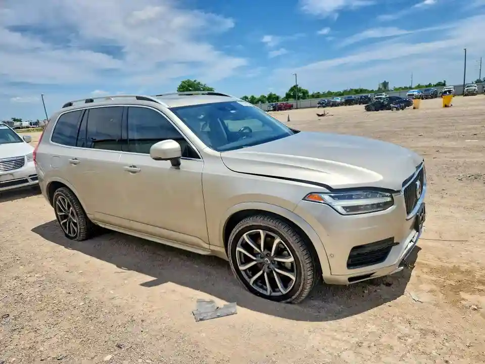 YV4A22PK0J1206333 2018 VOLVO XC90-3