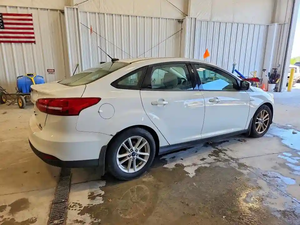1FADP3F22GL329692 2016 FORD FOCUS-2