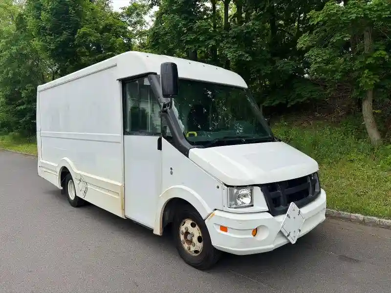 JALB4T170H7W00786 2017 ISUZU NPR-0