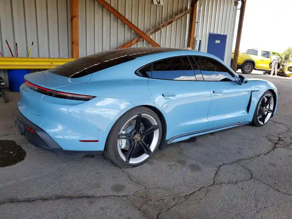 WP0AB2Y11LSA52711 2020 PORSCHE TAYCAN-2